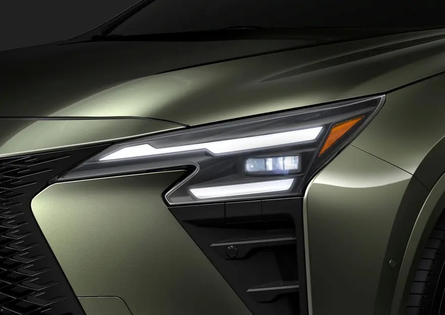 렉서스 2027 NX, 부분변경인데 속까지 이렇게 바뀌었다고? 3 렉서스 2027 NX 공식 이미지 2