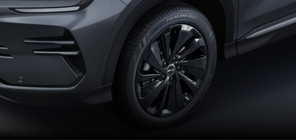 BYD 씨라이언 6 DM-i - 출처: BYD 오토 코리아 (휠·타이어 디테일)